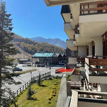 Appartamento Gem Comfy With Views